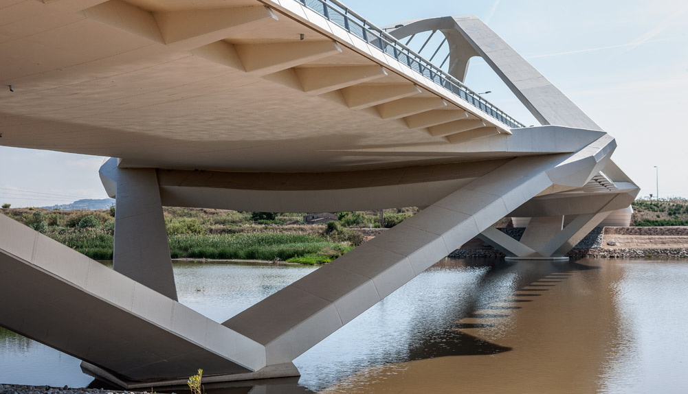 El puente arco más grande de Cataluña. España.- Copisa